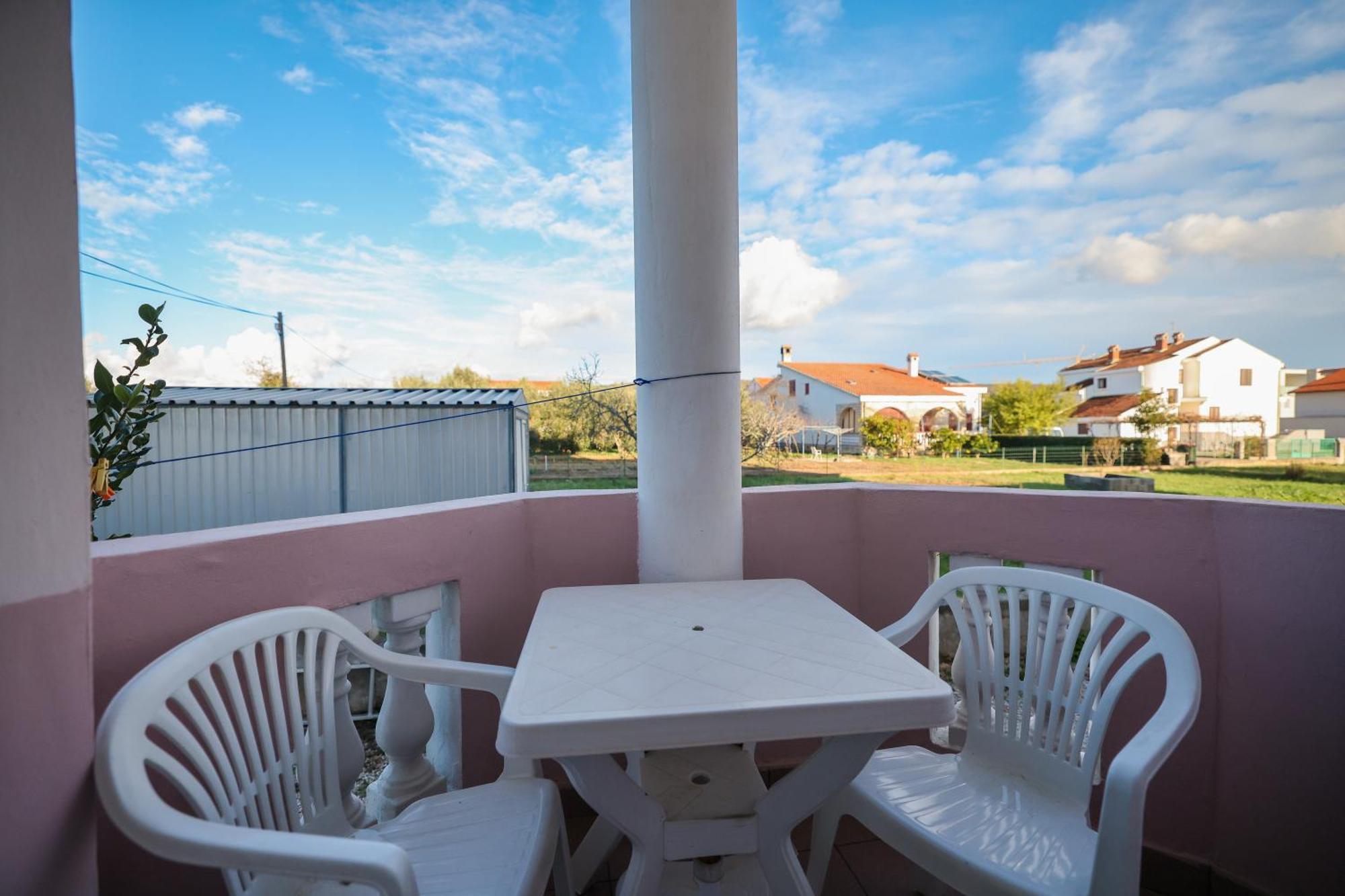 Beachfront Apartments Jermen Sukošan Kültér fotó