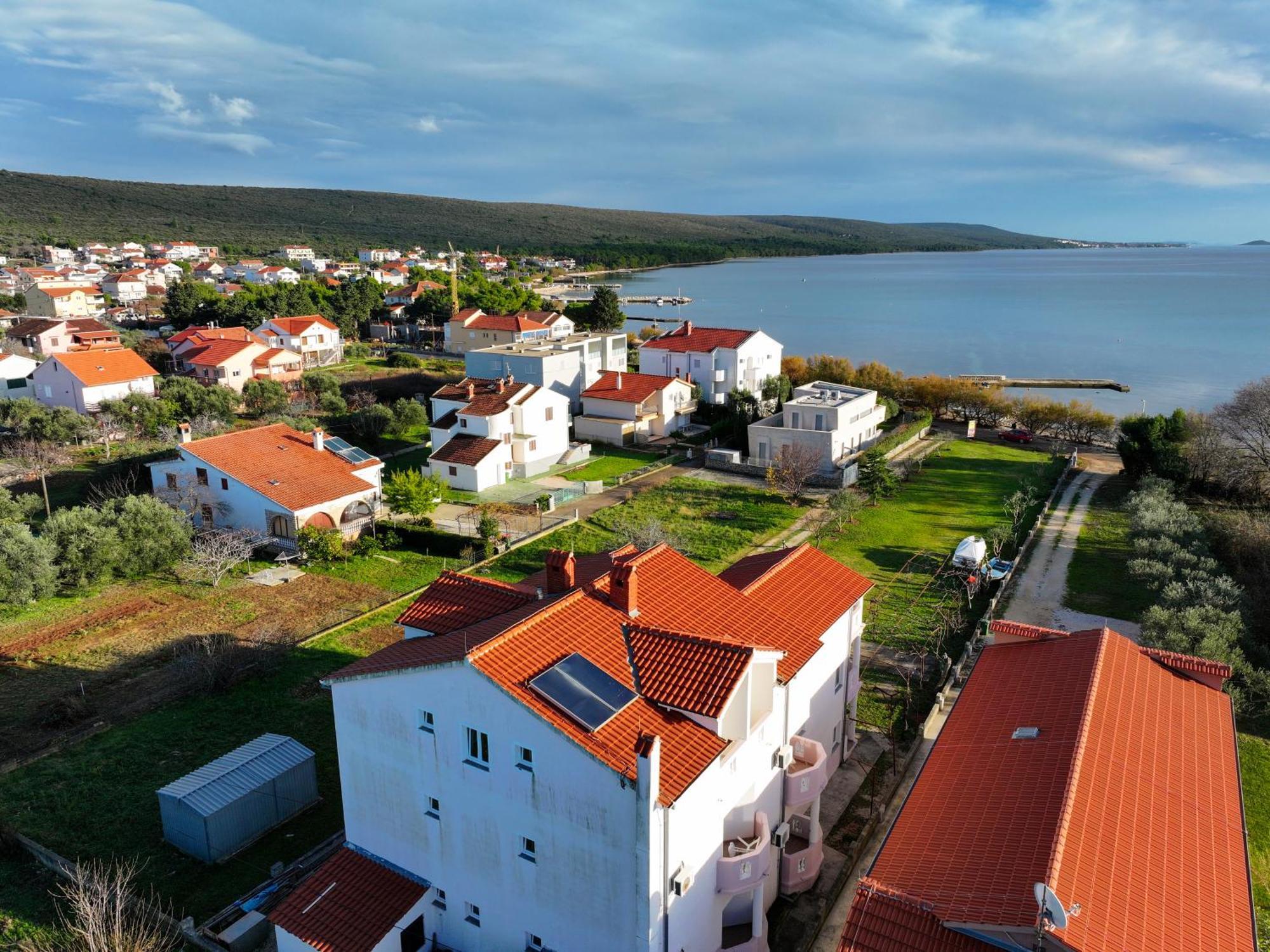 Beachfront Apartments Jermen Sukošan Kültér fotó